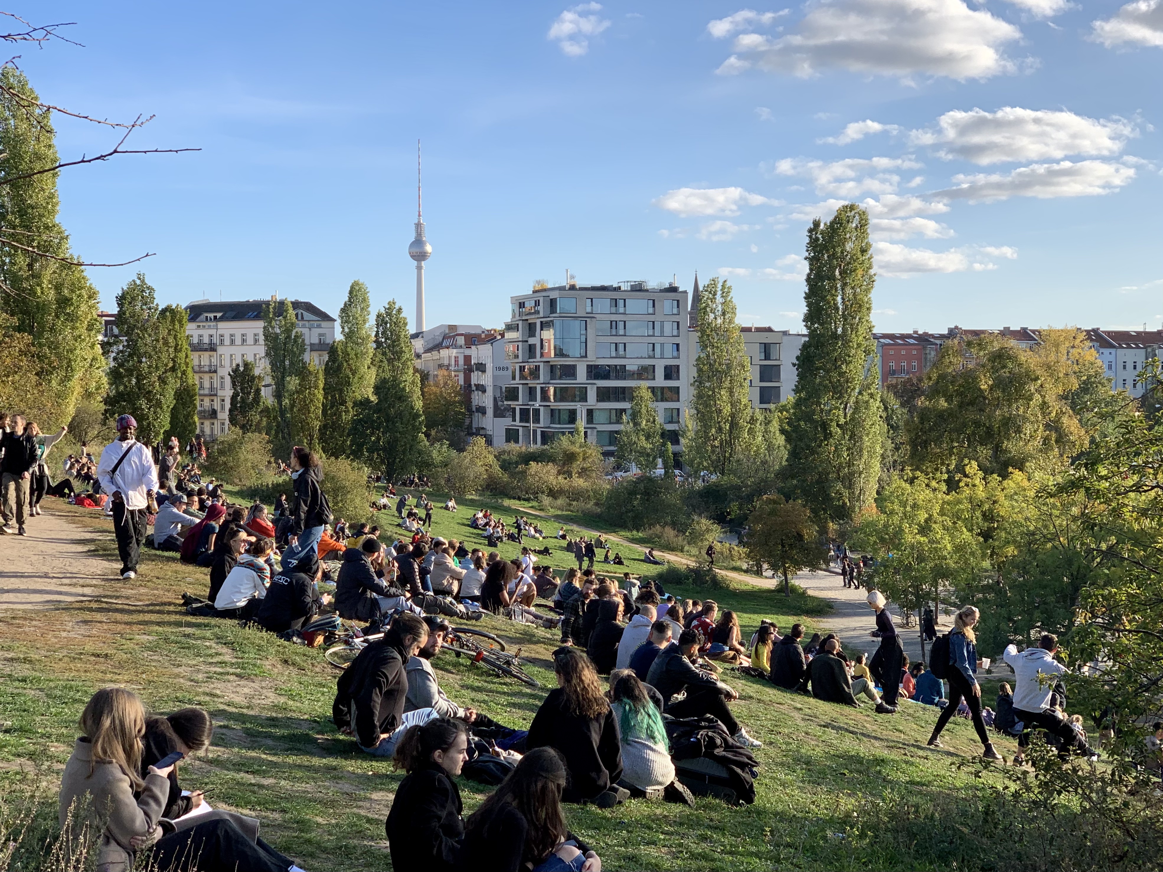 Mauerpark amphitheatre karaoke